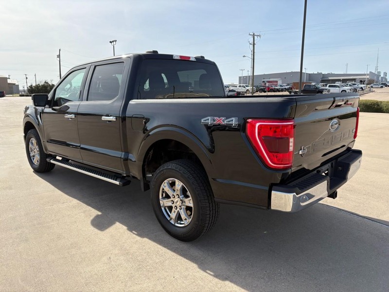 Ford F-150 Vehicle Full-screen Gallery Image 04