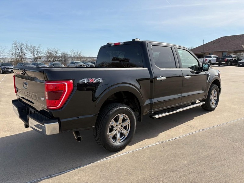 Ford F-150 Vehicle Full-screen Gallery Image 05