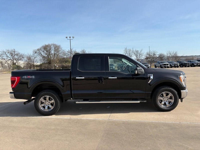 Ford F-150 Vehicle Full-screen Gallery Image 06