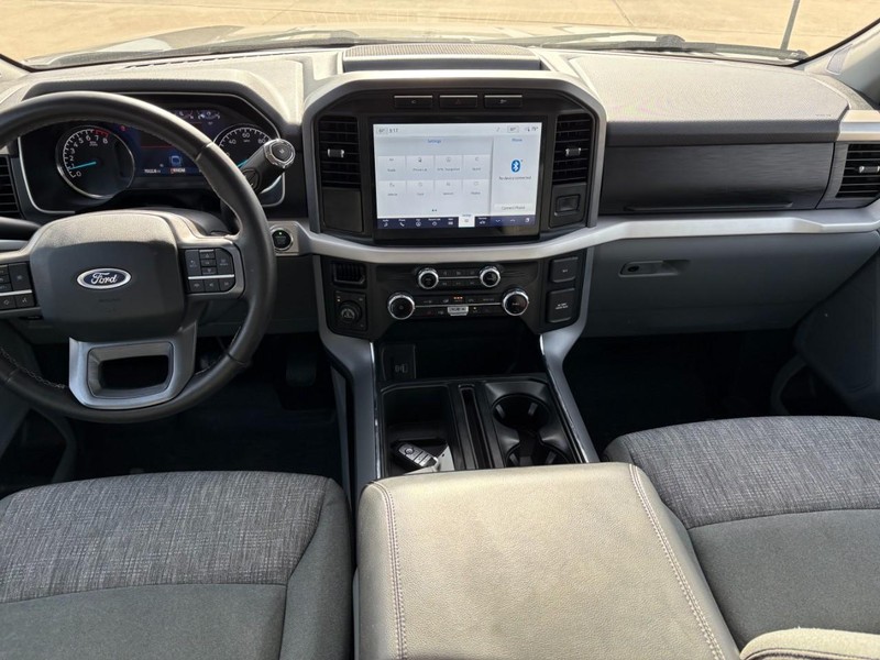 Ford F-150 Vehicle Full-screen Gallery Image 14