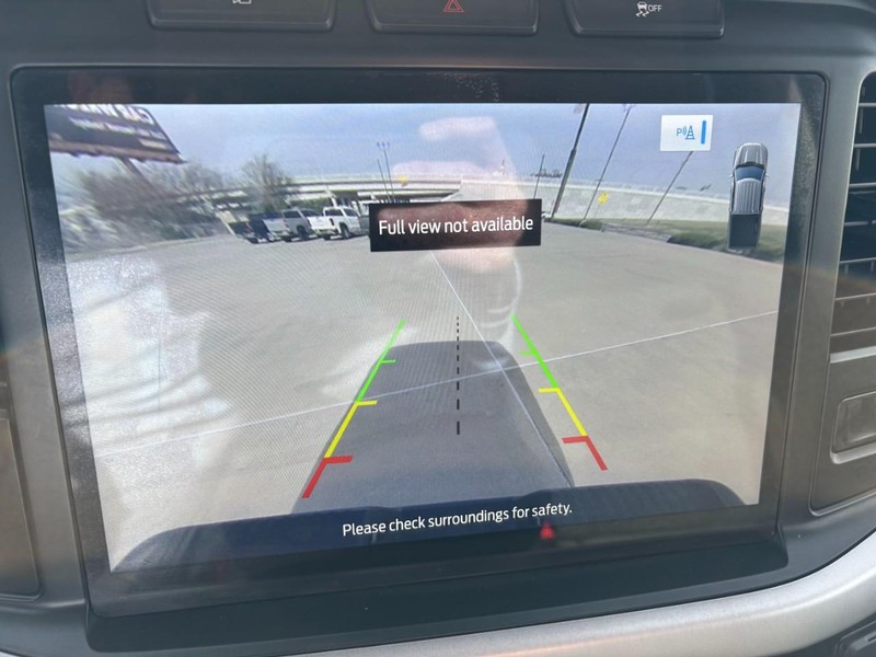 Ford F-150 Vehicle Full-screen Gallery Image 27