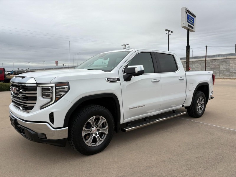 GMC Sierra 1500 Vehicle Full-screen Gallery Image 02