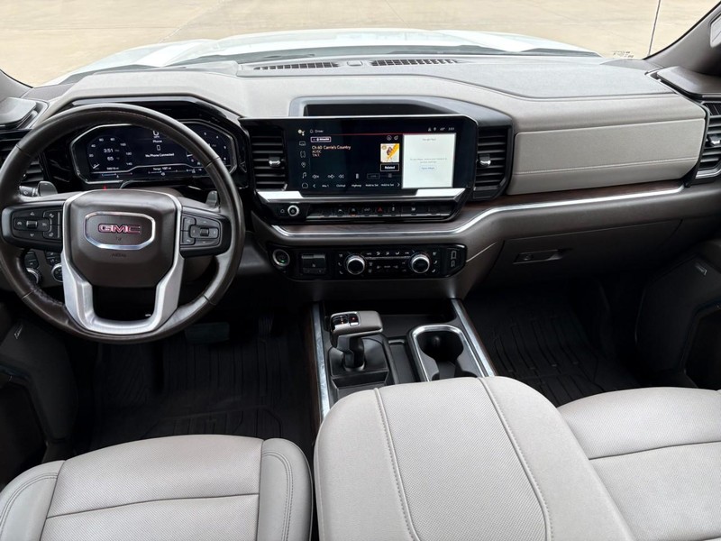 GMC Sierra 1500 Vehicle Full-screen Gallery Image 18