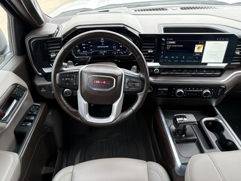 GMC Sierra 1500 Vehicle Full-screen Gallery Image 19