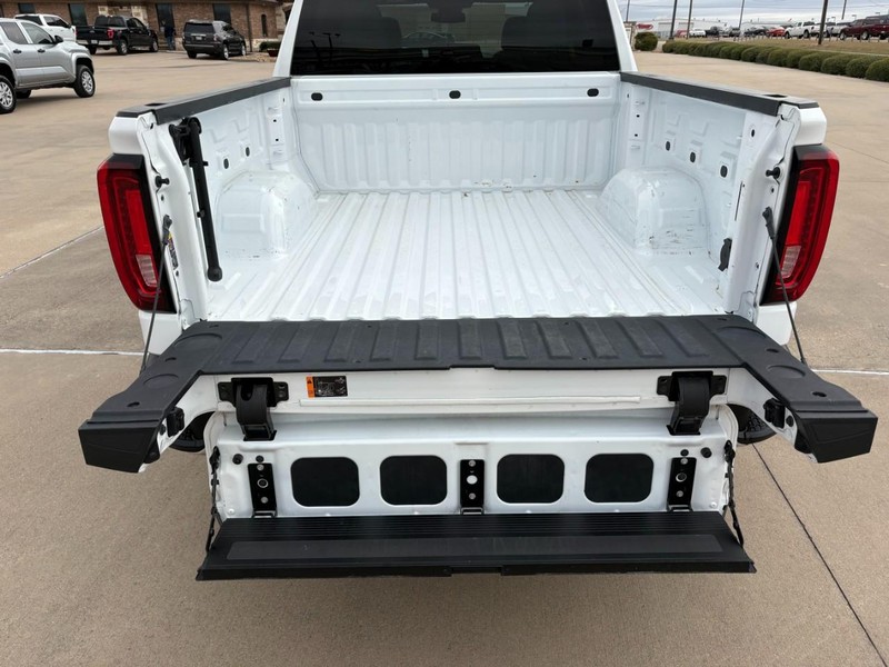 GMC Sierra 1500 Vehicle Full-screen Gallery Image 21