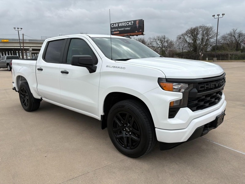 Chevrolet Silverado 1500 Vehicle Full-screen Gallery Image 7