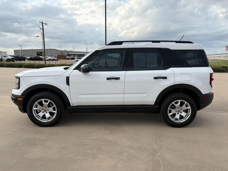Ford Bronco Sport Vehicle Full-screen Gallery Image 03