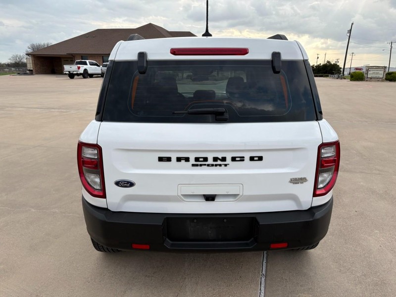 Ford Bronco Sport Vehicle Full-screen Gallery Image 05