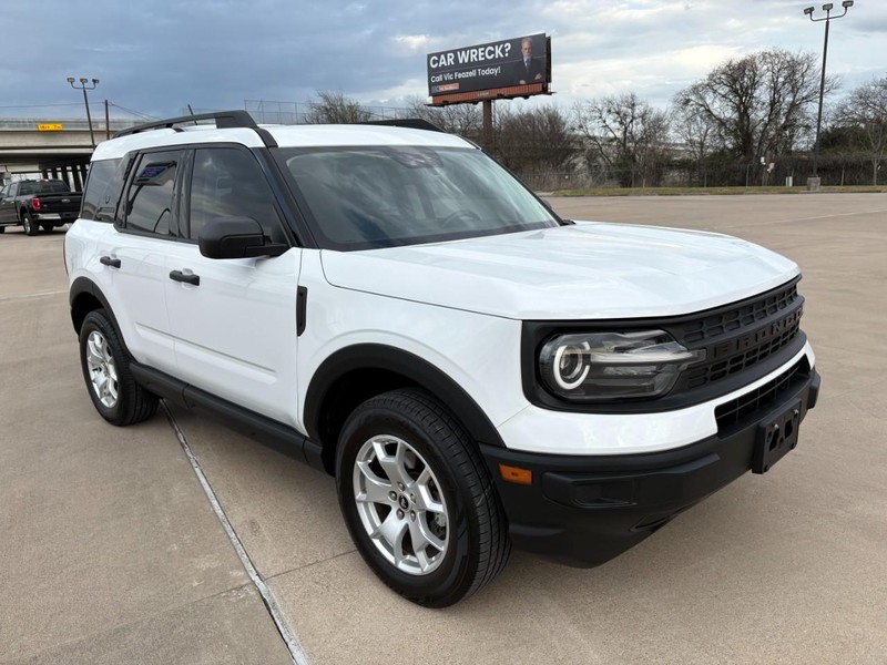 Ford Bronco Sport Vehicle Full-screen Gallery Image 08