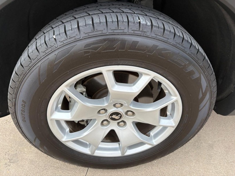 Ford Bronco Sport Vehicle Full-screen Gallery Image 10