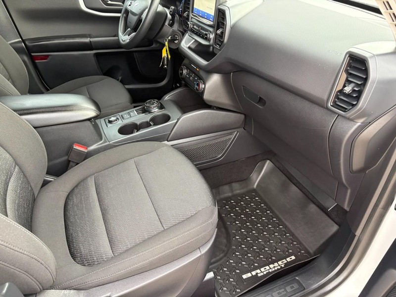 Ford Bronco Sport Vehicle Full-screen Gallery Image 21