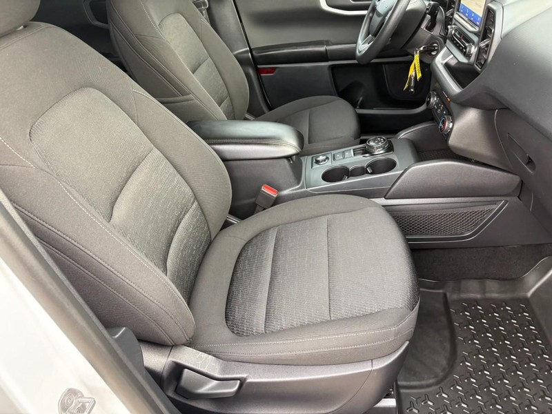 Ford Bronco Sport Vehicle Full-screen Gallery Image 22