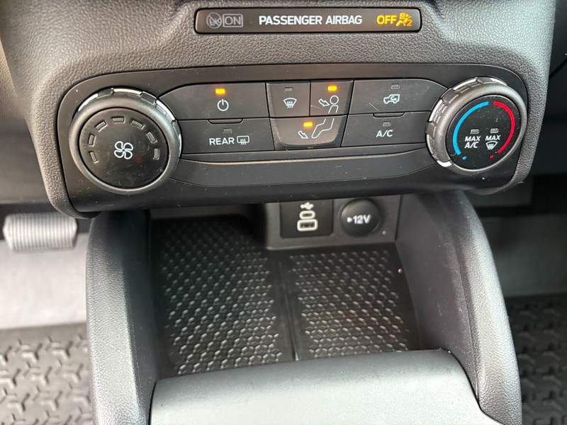 Ford Bronco Sport Vehicle Full-screen Gallery Image 27