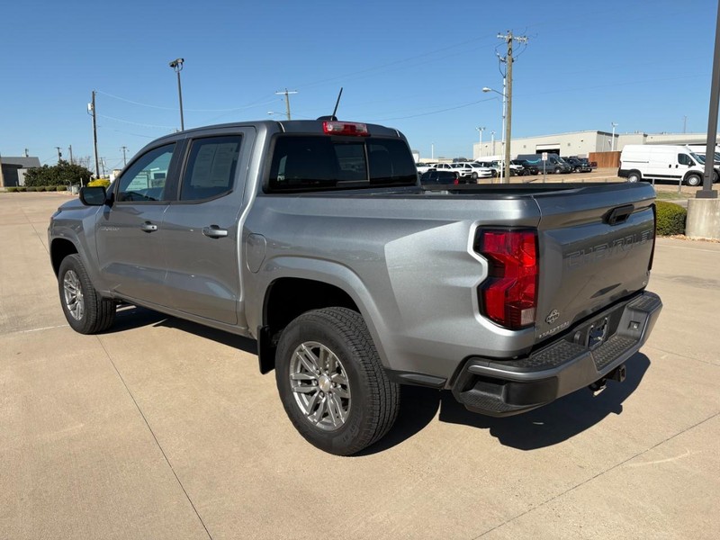 Chevrolet Colorado Vehicle Full-screen Gallery Image 4