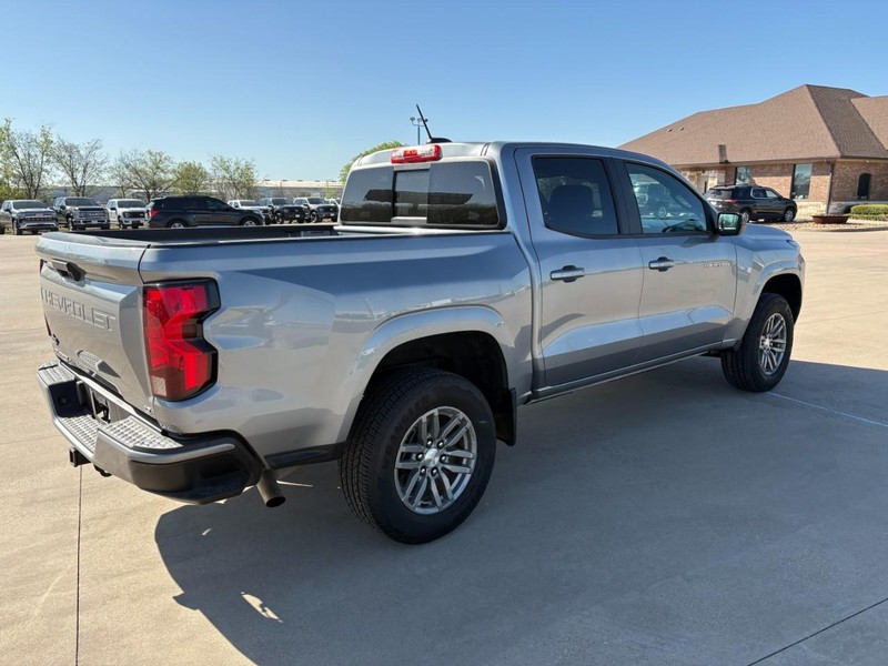 Chevrolet Colorado Vehicle Full-screen Gallery Image 6
