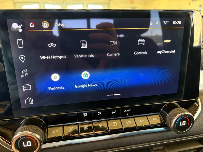 Chevrolet Colorado Vehicle Full-screen Gallery Image 27