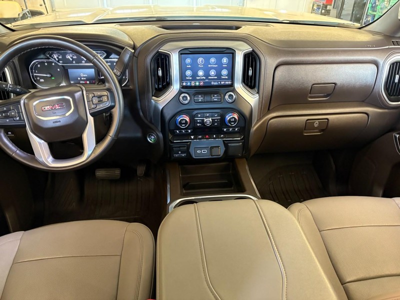 GMC Sierra 2500HD Vehicle Full-screen Gallery Image 18