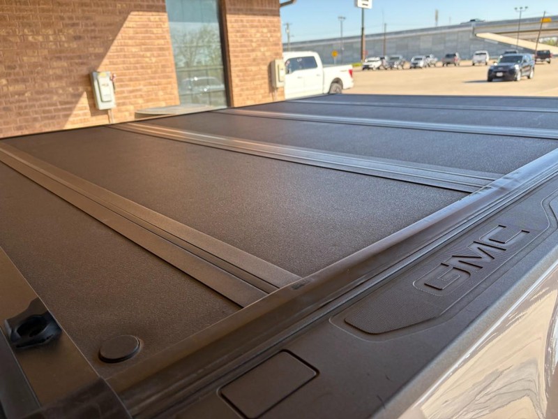 GMC Sierra 2500HD Vehicle Full-screen Gallery Image 20