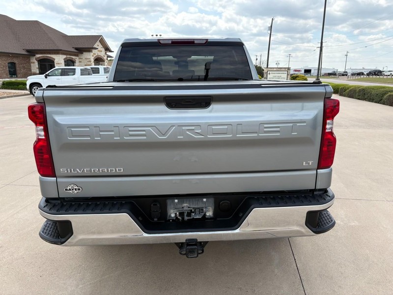 Chevrolet Silverado 1500 Vehicle Full-screen Gallery Image 5