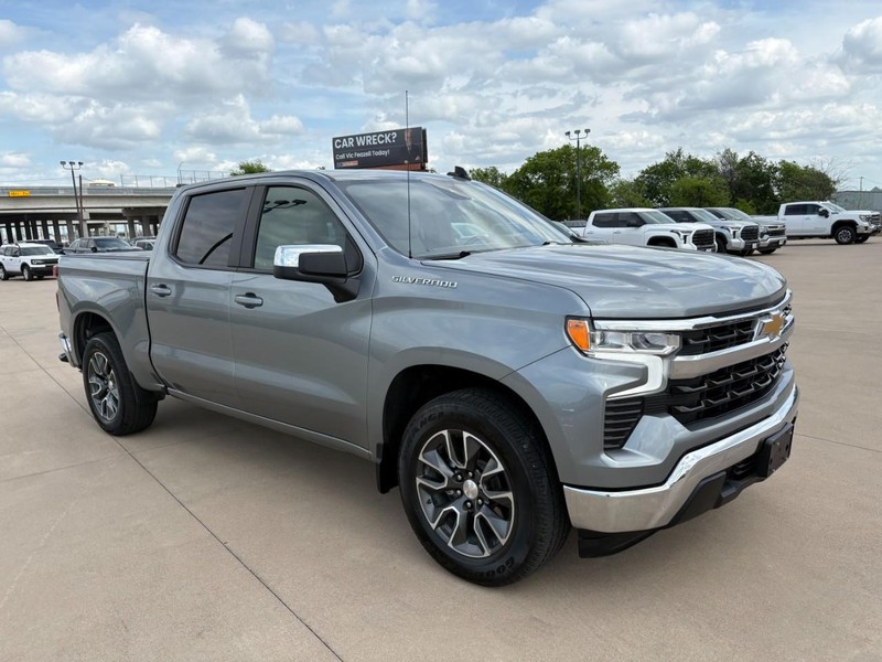 Chevrolet Silverado 1500 Vehicle Full-screen Gallery Image 8