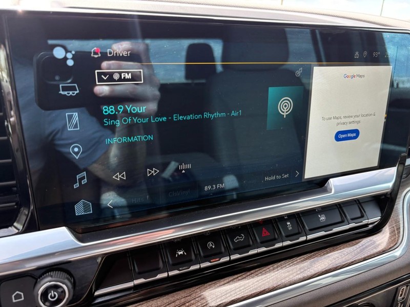 Chevrolet Silverado 1500 Vehicle Full-screen Gallery Image 26