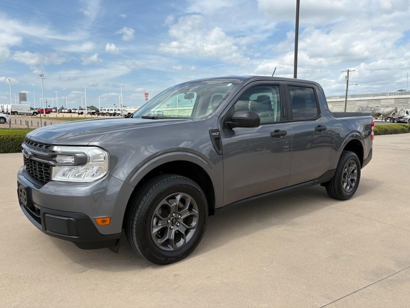 Ford Maverick Vehicle Full-screen Gallery Image 2