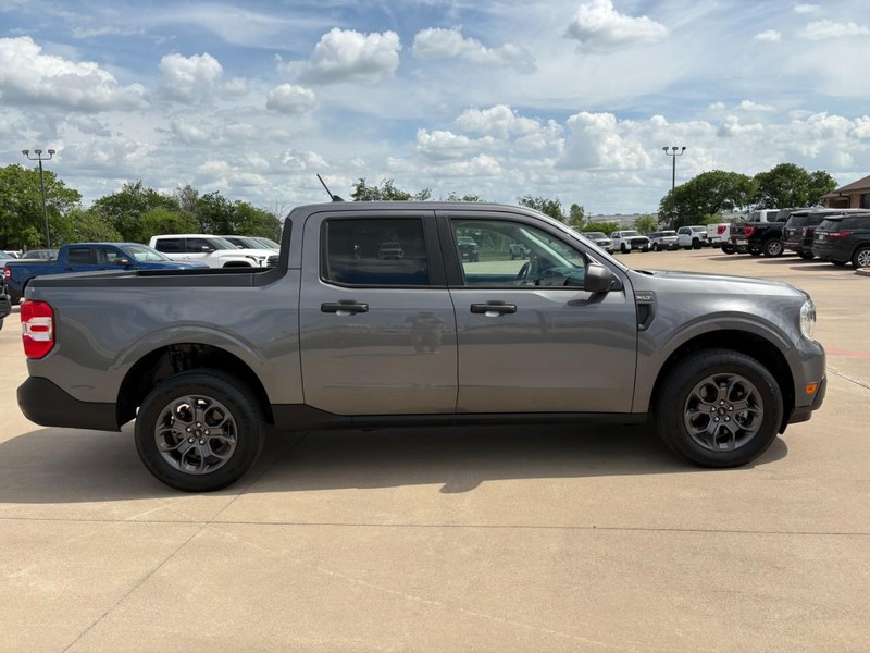 Ford Maverick Vehicle Full-screen Gallery Image 7