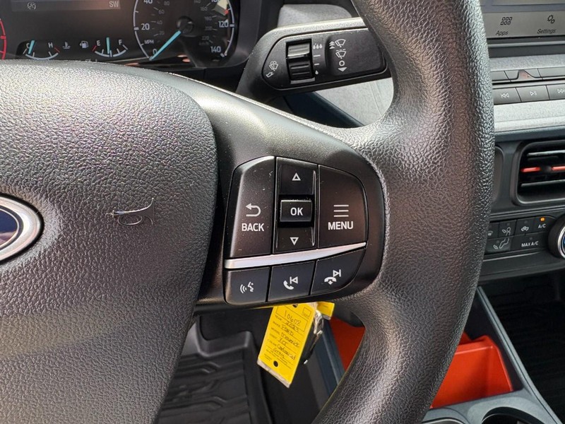 Ford Maverick Vehicle Full-screen Gallery Image 23