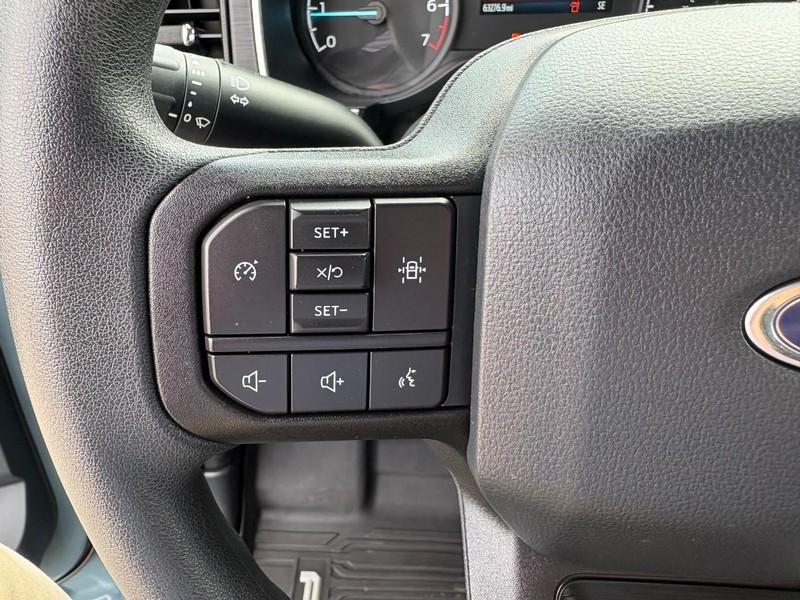 Ford F-150 Vehicle Full-screen Gallery Image 22