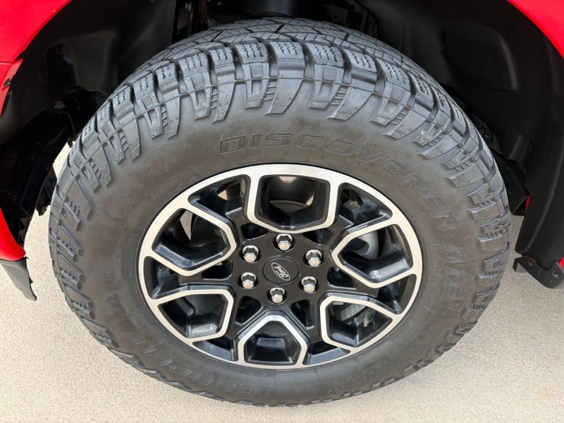 Ford F-150 Vehicle Full-screen Gallery Image 10