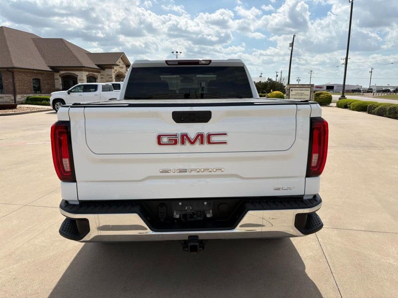 GMC Sierra 1500 Vehicle Full-screen Gallery Image 6