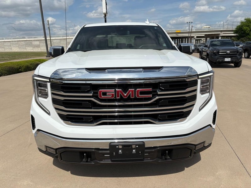 GMC Sierra 1500 Vehicle Full-screen Gallery Image 10