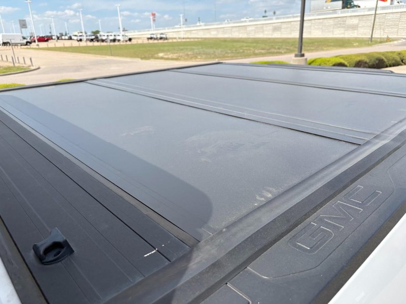 GMC Sierra 1500 Vehicle Full-screen Gallery Image 25