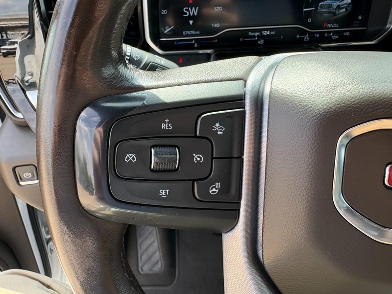 GMC Sierra 1500 Vehicle Full-screen Gallery Image 38