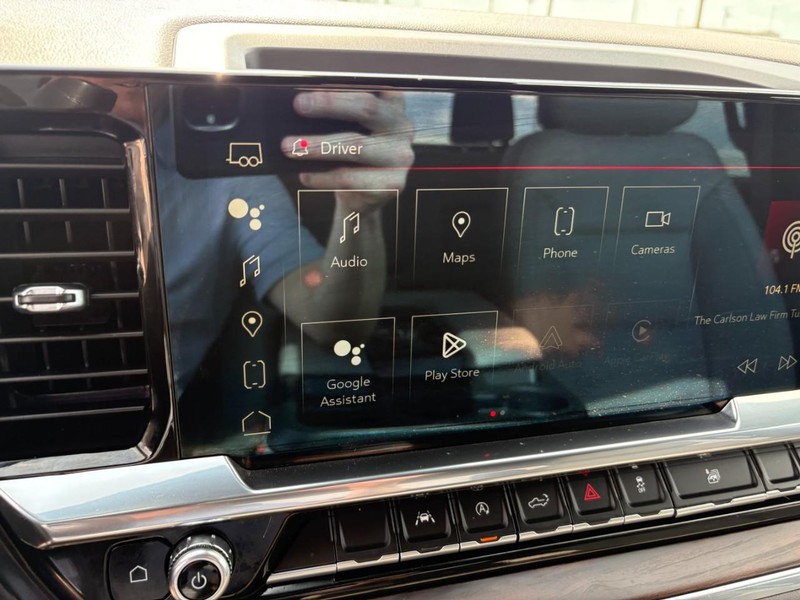 GMC Sierra 1500 Vehicle Full-screen Gallery Image 42