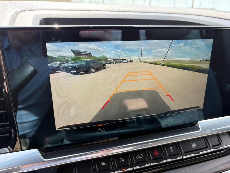 GMC Sierra 1500 Vehicle Full-screen Gallery Image 44