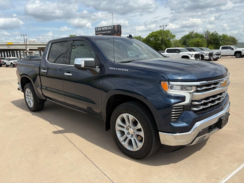 Chevrolet Silverado 1500 Vehicle Full-screen Gallery Image 8