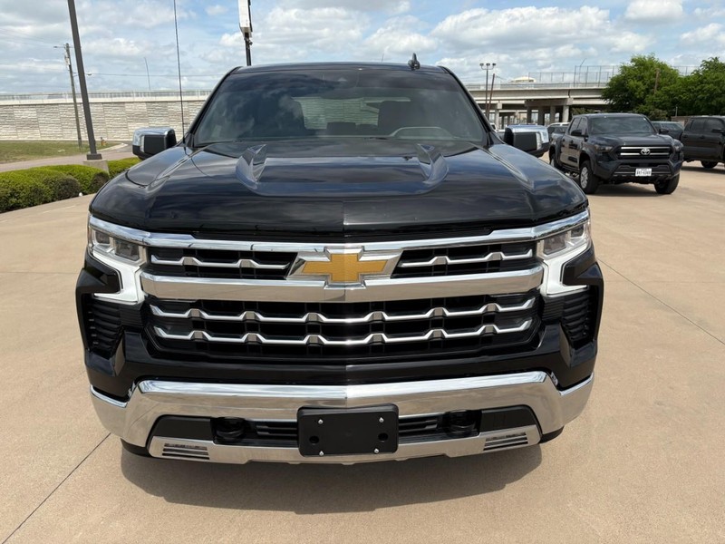 Chevrolet Silverado 1500 Vehicle Full-screen Gallery Image 9