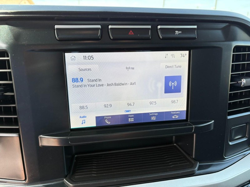Ford Super Duty F-250 SRW Vehicle Full-screen Gallery Image 28