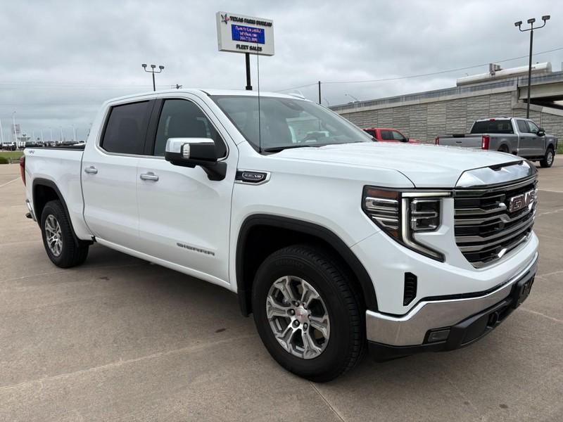 GMC Sierra 1500 Vehicle Full-screen Gallery Image 8