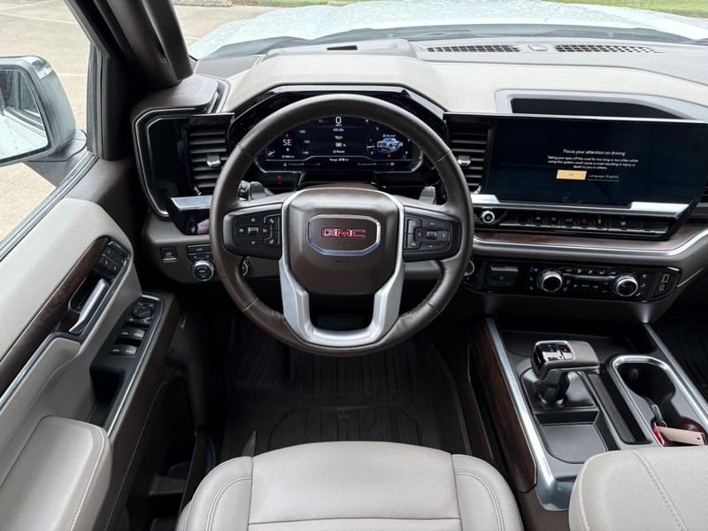 GMC Sierra 1500 Vehicle Full-screen Gallery Image 20