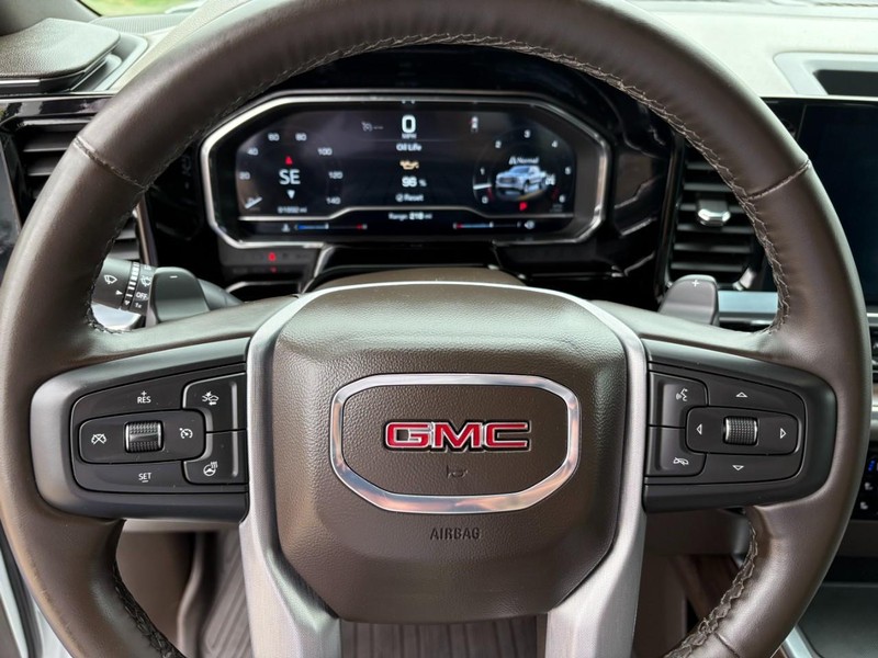 GMC Sierra 1500 Vehicle Full-screen Gallery Image 27