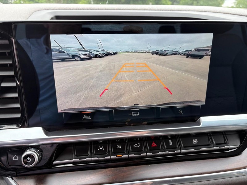 GMC Sierra 1500 Vehicle Full-screen Gallery Image 35