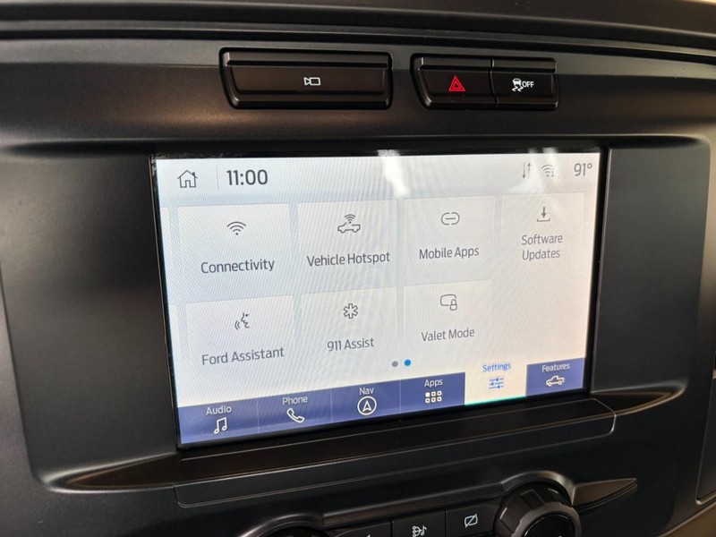 Ford F-150 Vehicle Full-screen Gallery Image 29