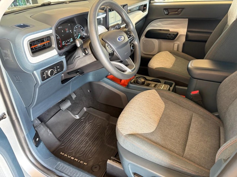 Ford Maverick Vehicle Full-screen Gallery Image 14
