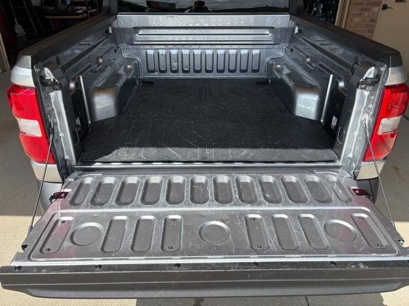 Ford Maverick Vehicle Full-screen Gallery Image 17