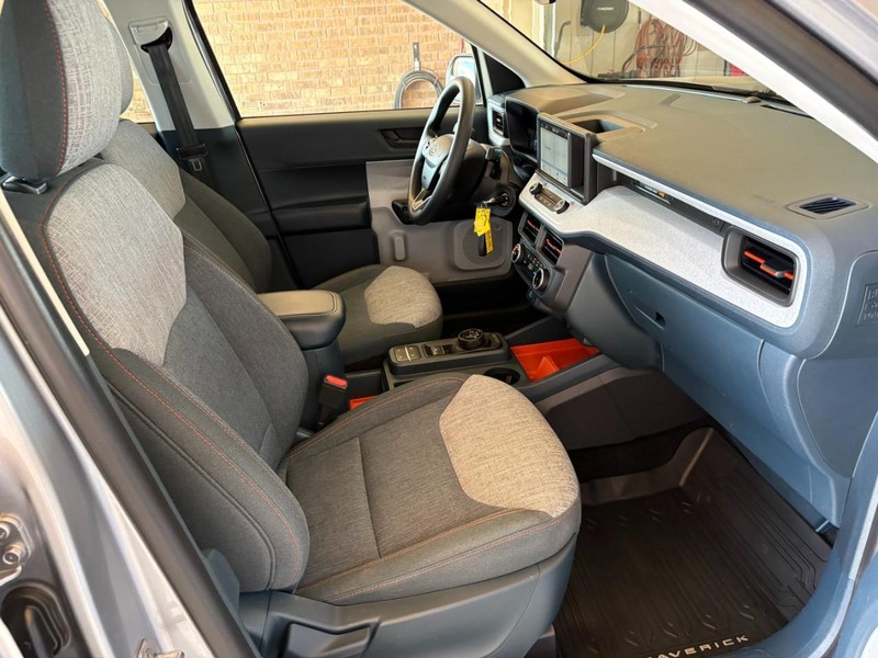 Ford Maverick Vehicle Full-screen Gallery Image 19