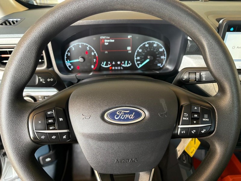 Ford Maverick Vehicle Full-screen Gallery Image 21