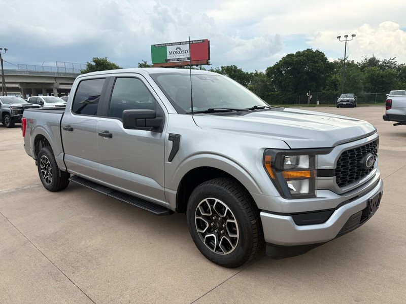 Ford F-150 Vehicle Full-screen Gallery Image 8