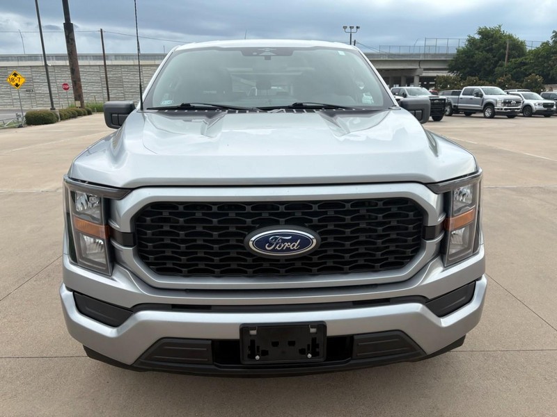 Ford F-150 Vehicle Full-screen Gallery Image 9